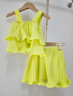 Set aus einfarbigem Rüschenoberteil und plissierten Shorts für Mädchen