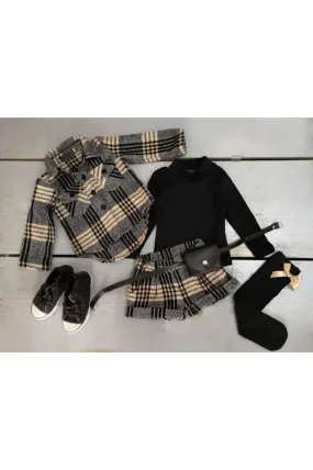 Set aus karierter Weste und Shorts für Mädchen mit Oberteil und Schleifensocken