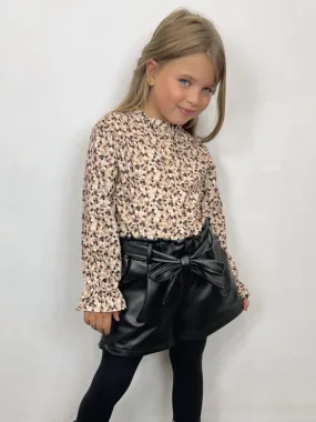 Set aus Oberteil mit Liberty-Blumenmuster und gefütterten Shorts aus Kunstleder für Mädchen